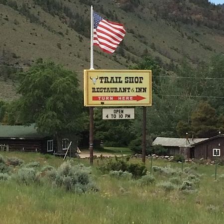 Trail Shop Inn Wapiti Eksteriør billede
