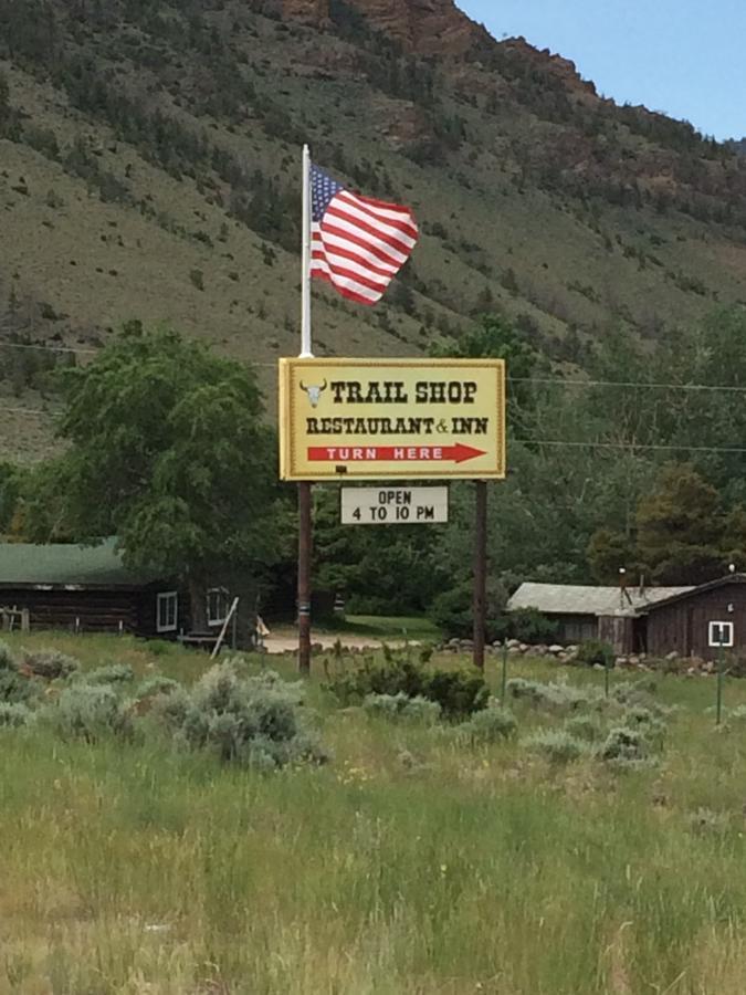 Trail Shop Inn Wapiti Eksteriør billede
